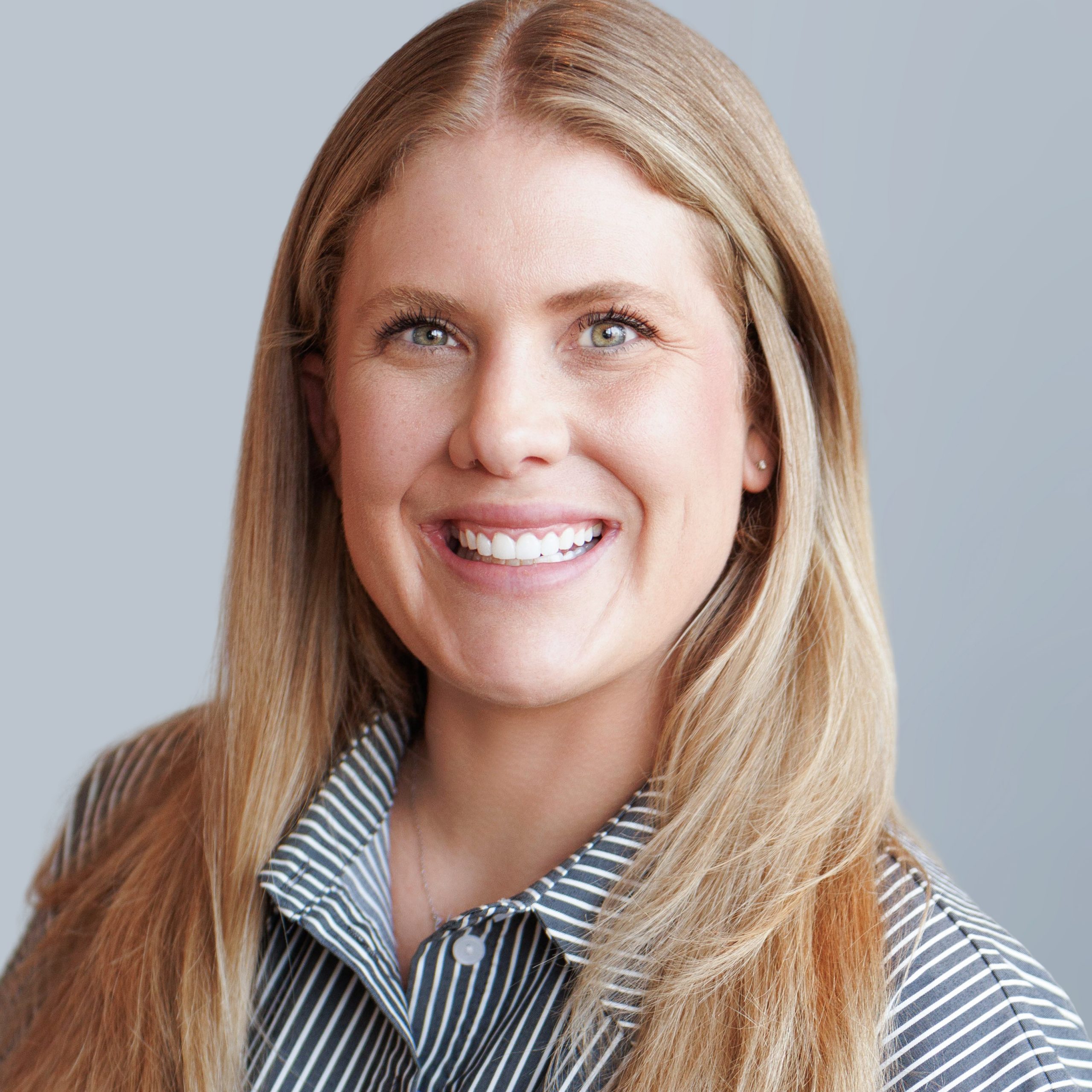 Abbey Seeger headshot