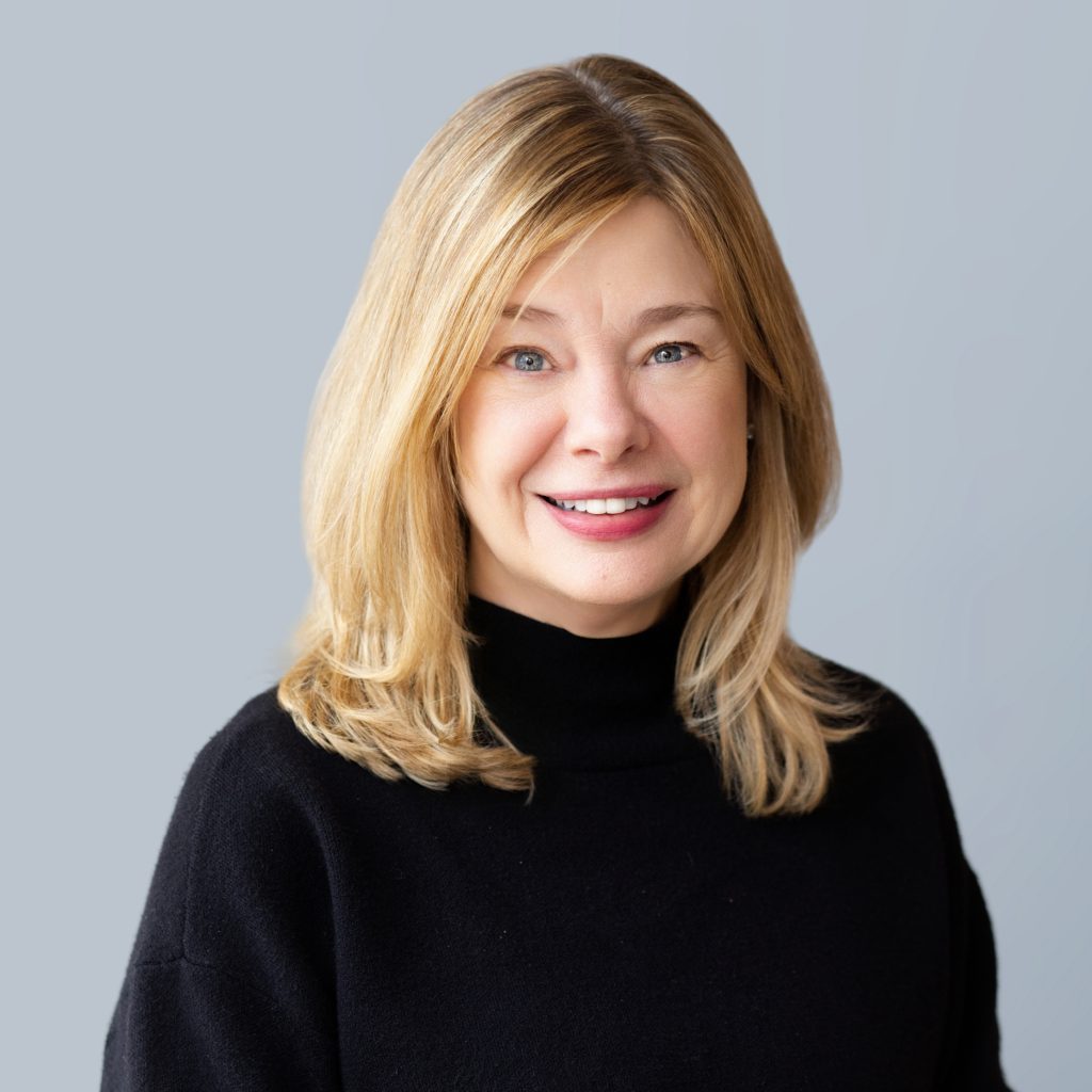 Amy Hoover headshot