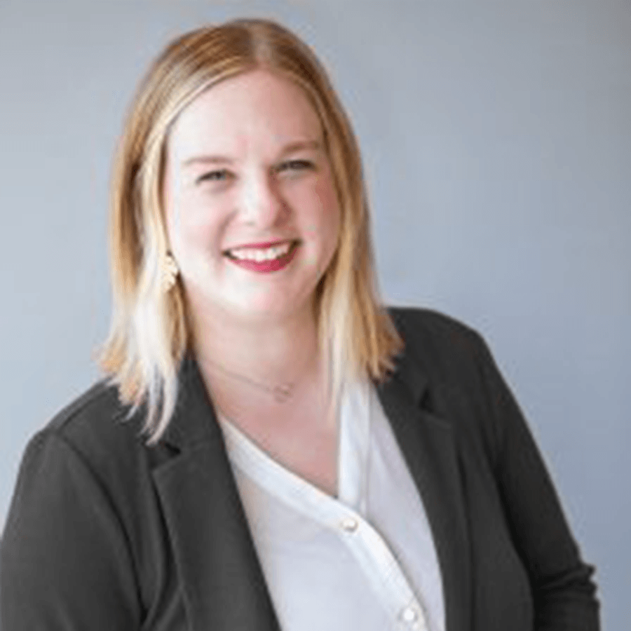 Kelly Murphy headshot