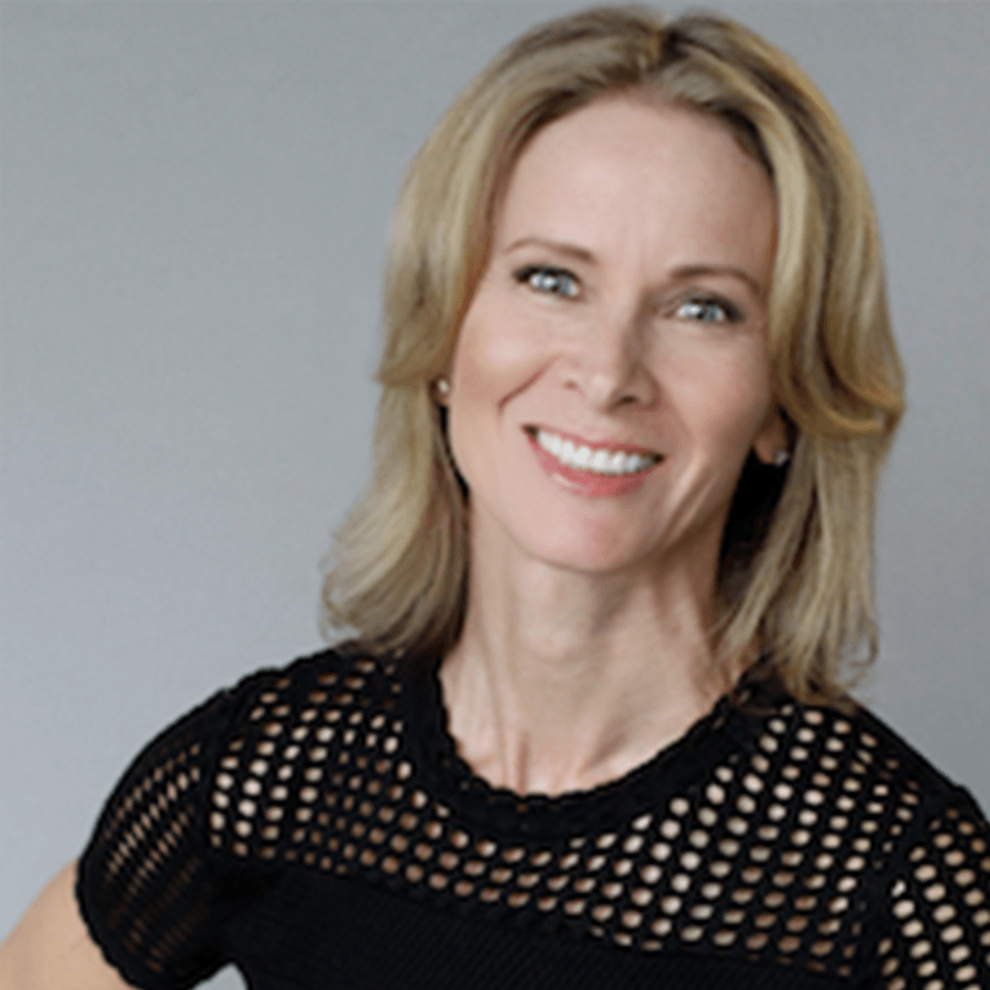 Kim Stratton headshot