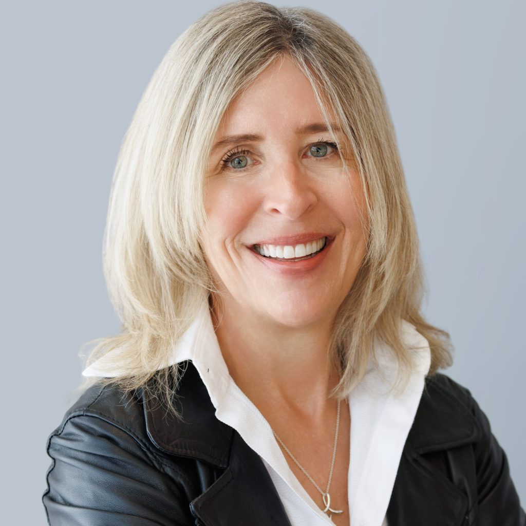 Lorri Borgelt headshot