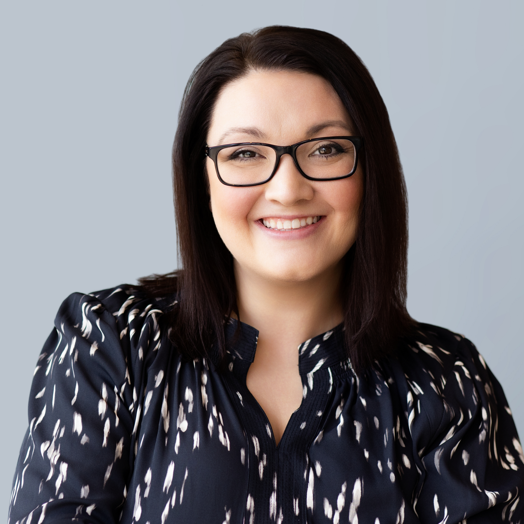 Mary Vossen headshot